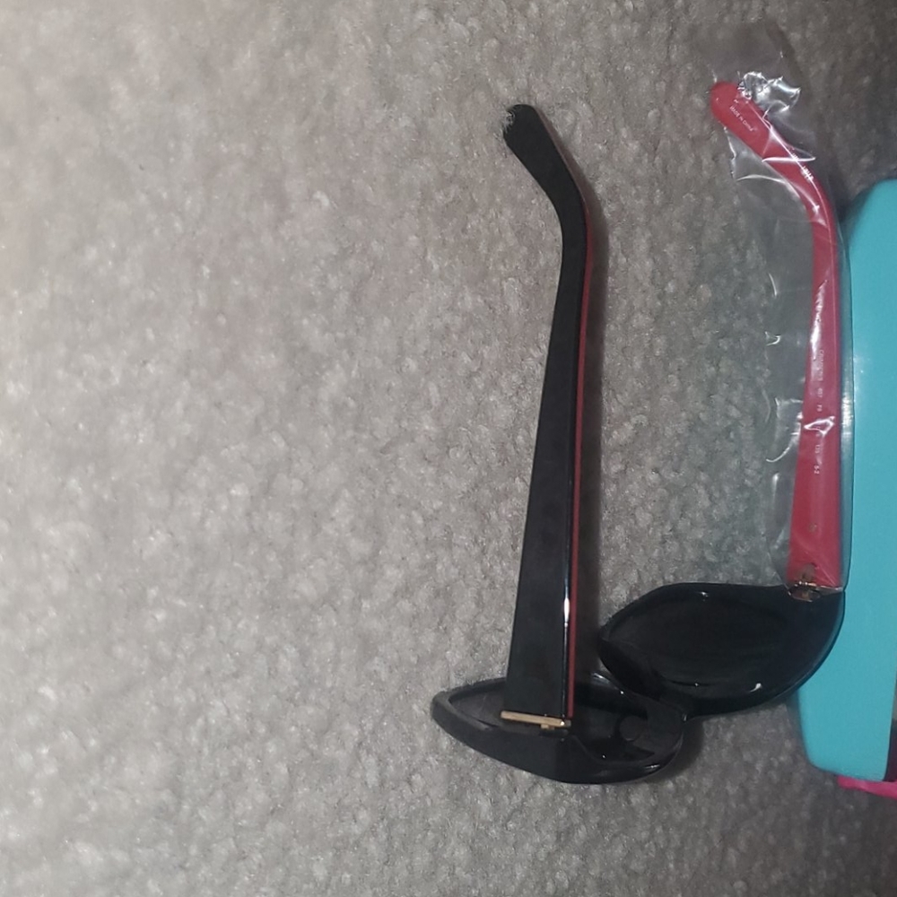 Kate Spade Sunglasses - Picture 4 of 4